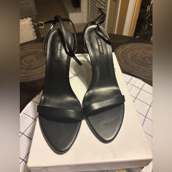 Nine West Reina -These sexy asf Tom Ford look a likes are a must! Get them now! - Picture 6 of 10